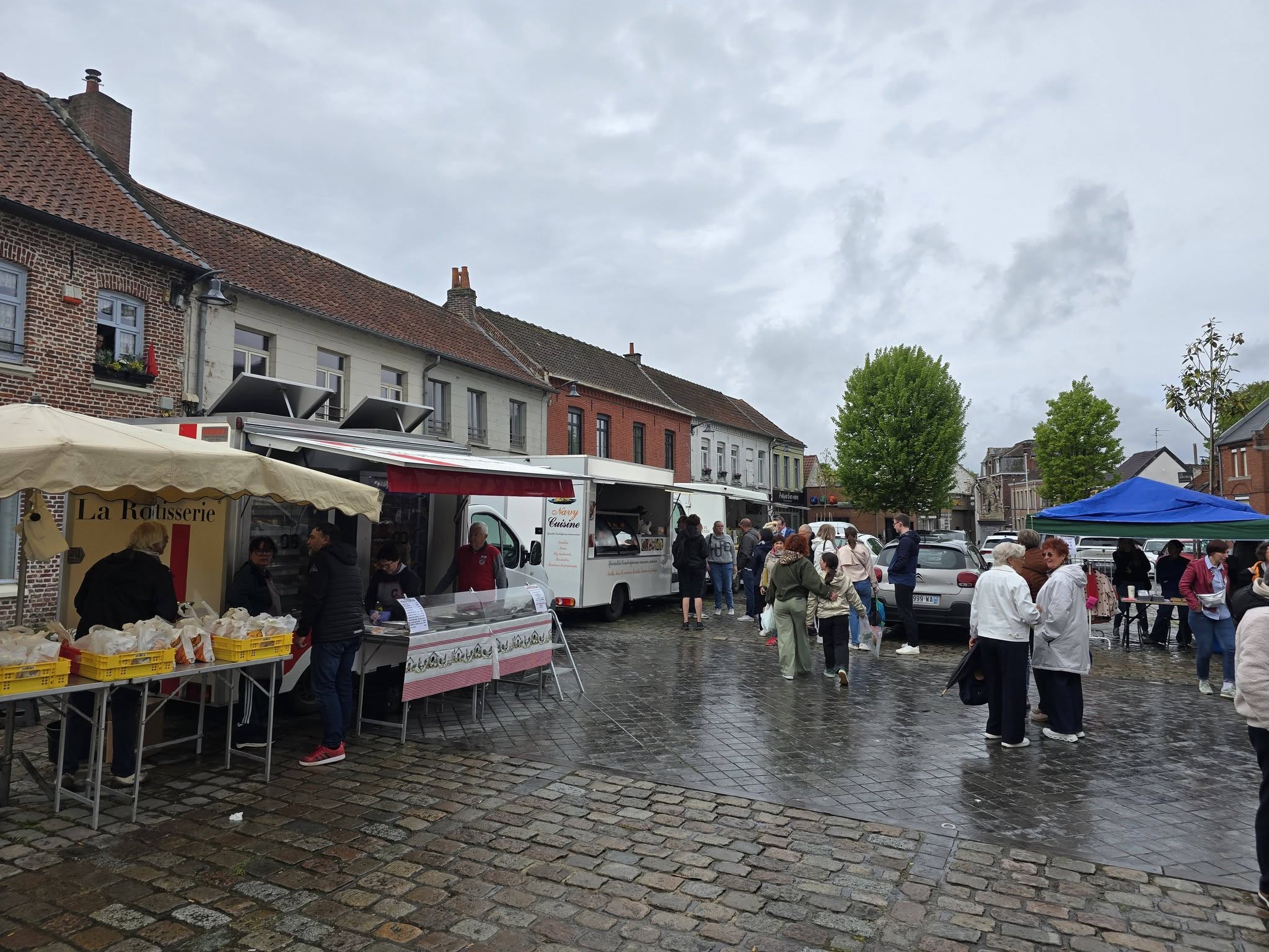 Marché Hebdomadaire – Place du Général de Gaulle